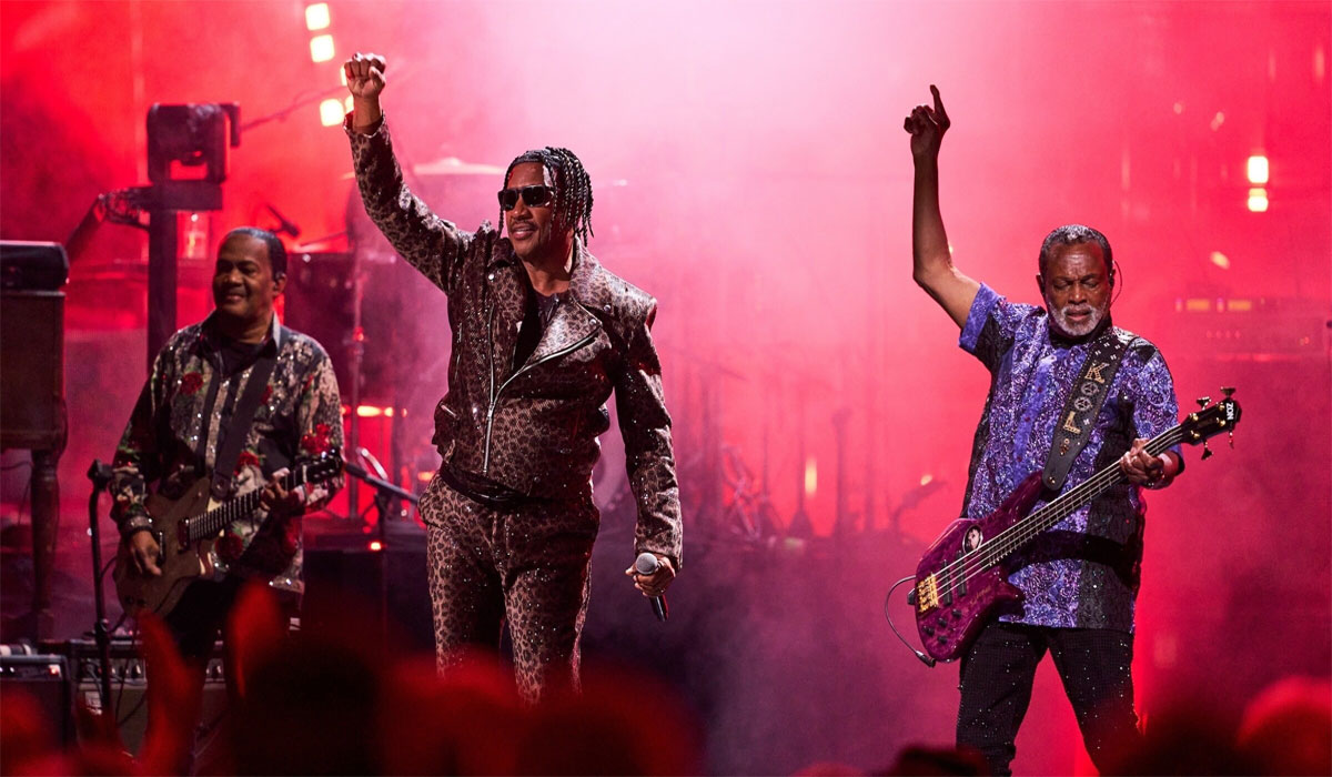 Don’t Miss This! The Untold Stories and Secrets Behind Legendary Performances
